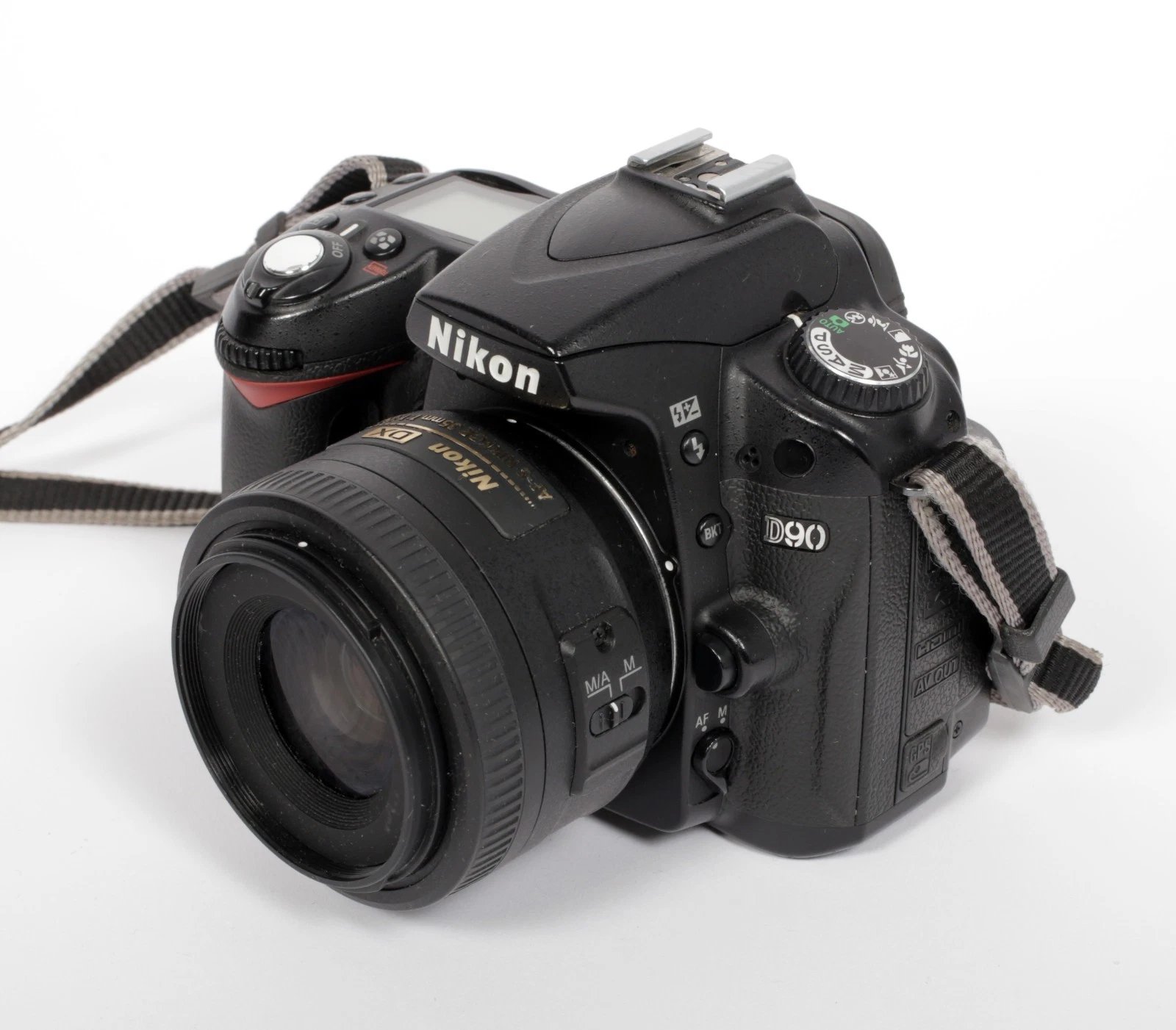nikon d90ボディとnikkor 35mm f1.8 Nikon D90 DSLR Digital Camera + 35mm F1.8 G Lens + HB-46 + battery